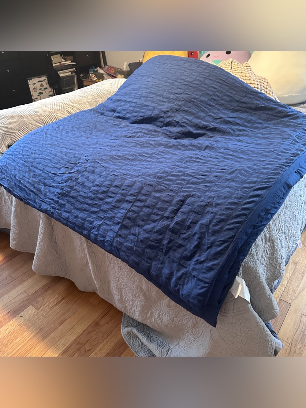 New! Blue seersucker comforter by Love’s Cabin. Twin size.